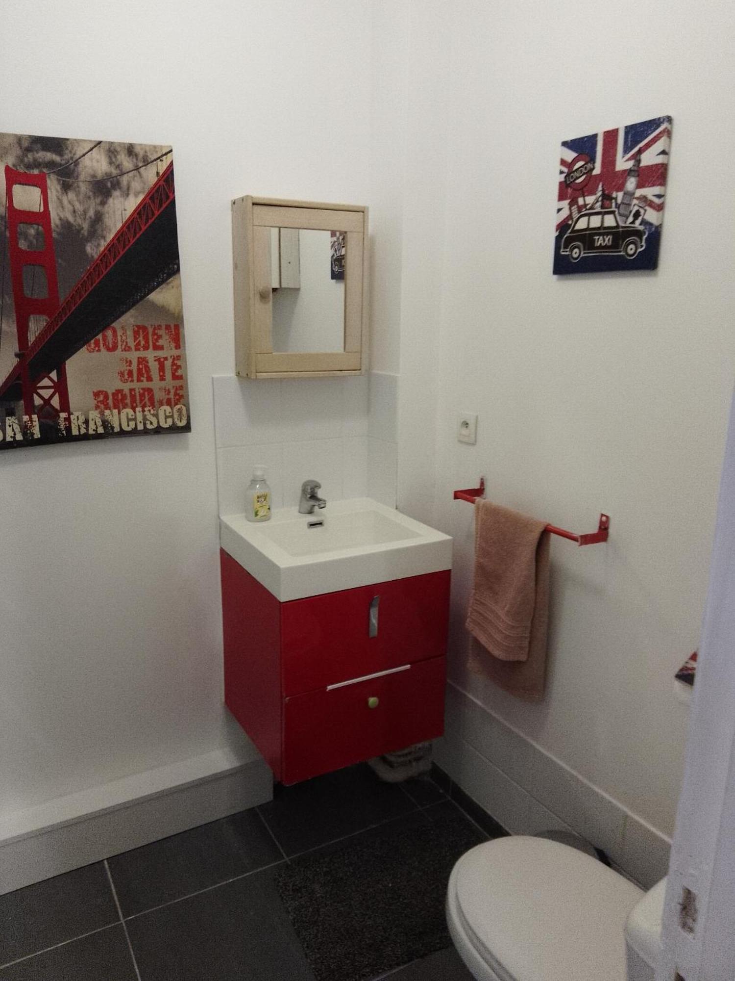Guesthouse Familial Pour 1,2,3,4 Personnes De 42M2-Accessible Handic -Rez De Chaussee-Vues Sur Rue Et Patio Prive - Sejour,Chambre Separee,Cuisine,Salle De Bain,Lit Double Et Canape-Lit 2Pers-Entree De La Rue Berzelius-5 Minutes Du Metro Brochant-Lig Paris Exterior foto